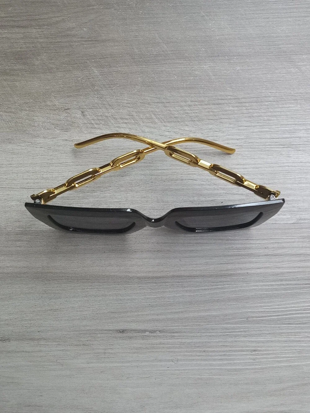 BRAND NEW NWT Black & Gold Tone Accent Large Frame Sunglasses